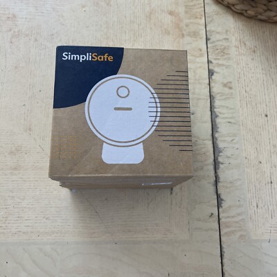 SimpliSafe  Outdoor Wireless 1080p Motion-Activated Security Camera Damaged Box