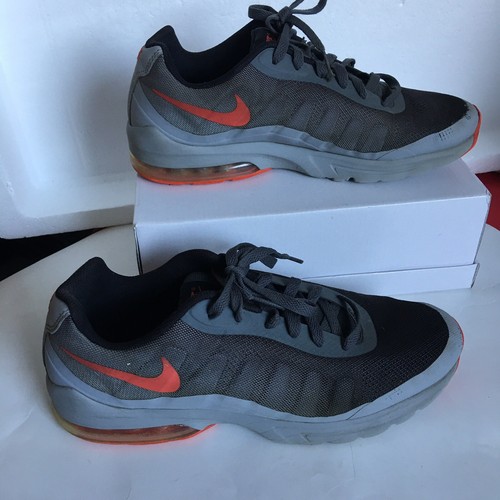 nike air max invigor maroon