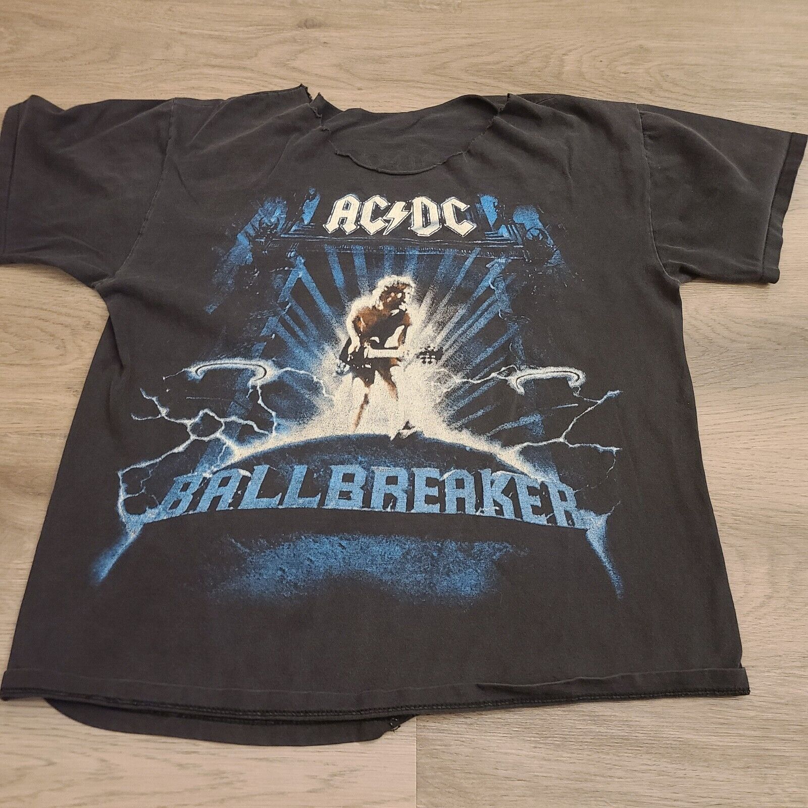 Vintage 90's ACDC 1996 BallBreaker World Tour Rock Band T Vintage 90's ACDC 1996 BallBreaker World Tour Rock Band T