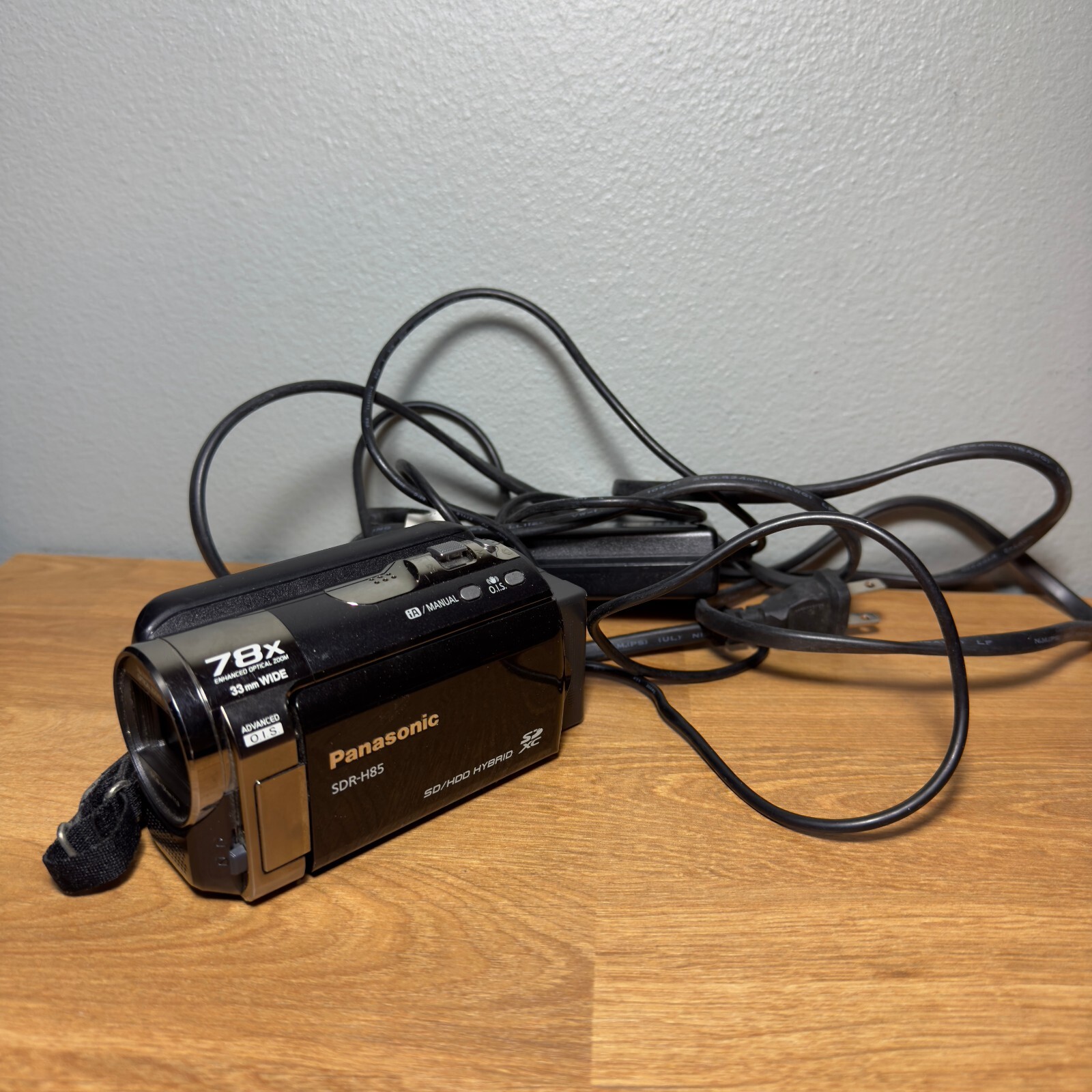 Panasonic Video Camera SDR-H85 P-A SD/HDD Hybrid Compact 78X Zoom