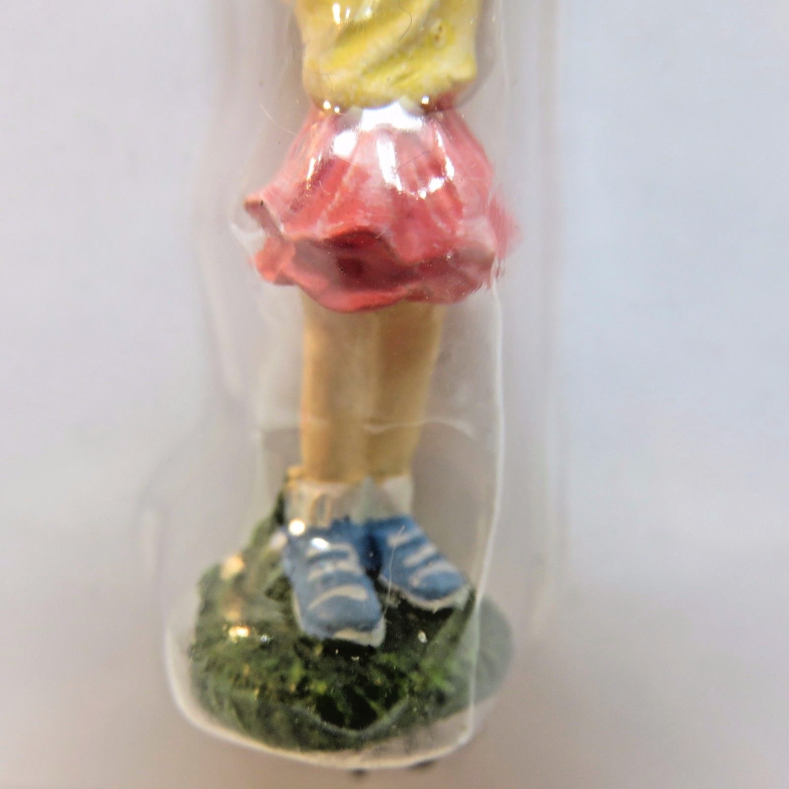 CHILD & BALLOONS Tiny Treasures Village Miniature Dollhouse Trains New Unopened