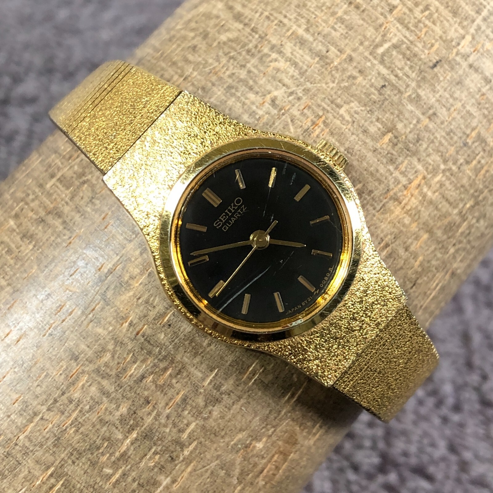 【良品】SEIKO クォーツ 8Y21-0020 SX ゴールド レディース Seiko Women's 8Y21-0020 Quartz Watch Gold Tone Watch Band