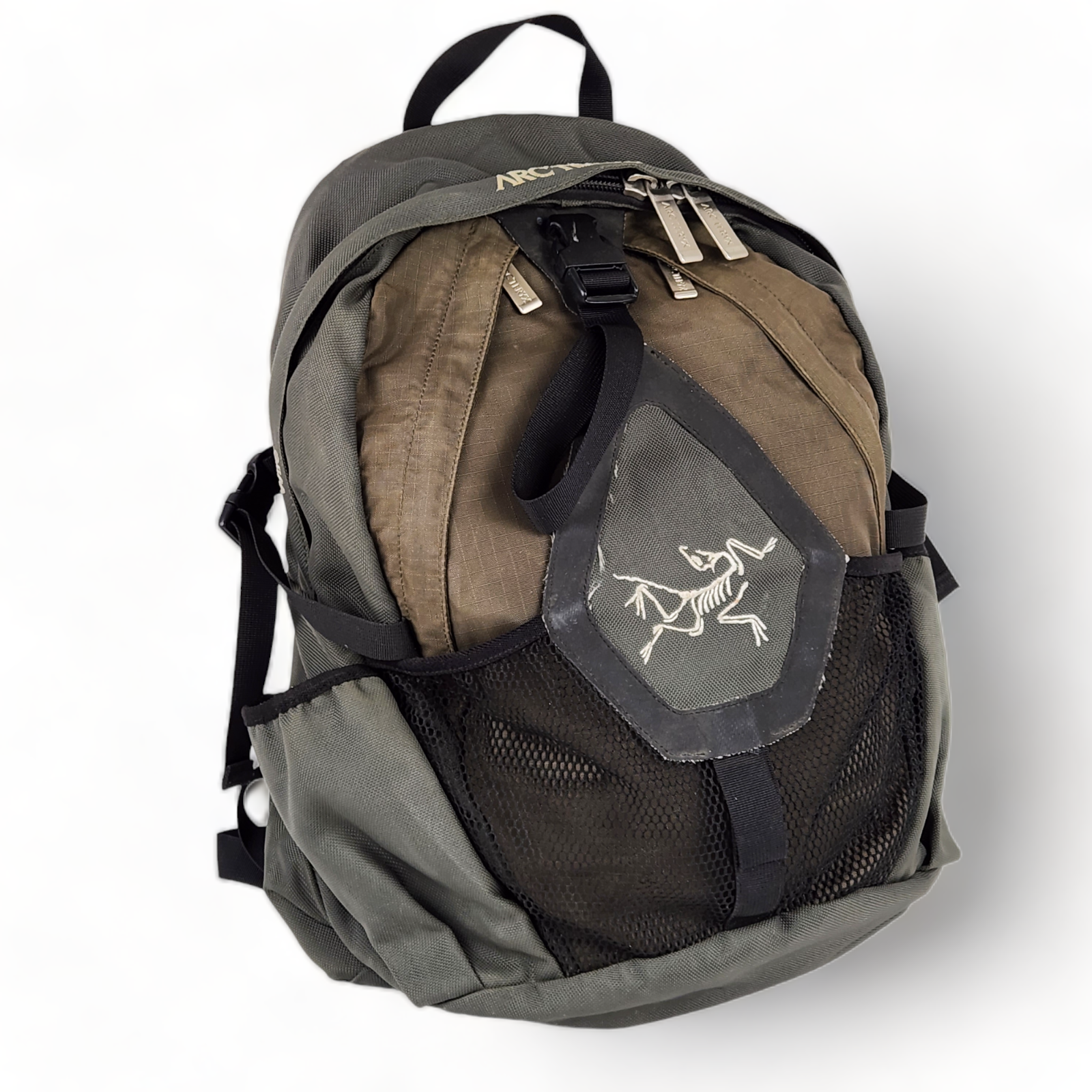 Vintage Arc'teryx Wire Daypack Backpack Hiking Gray Padded Vintage Arc'teryx Wire Daypack Backpack Hiking Gray Padded