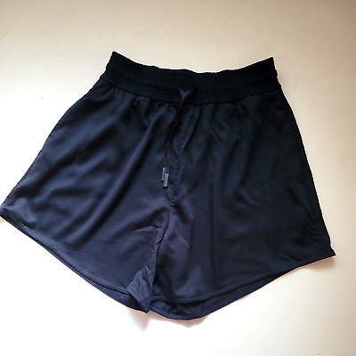 Women s Lululemon Feeling Femme Short 6 Size 6 Navy Blue New without Tag