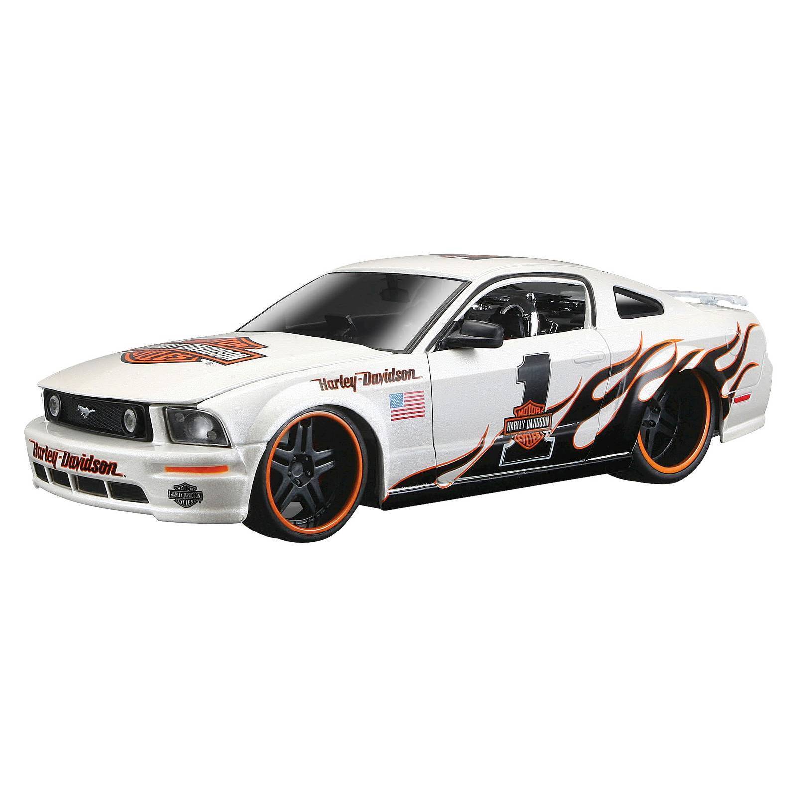 Maisto Modellautos, -LKWs & -Busse im Maßstab 1:24