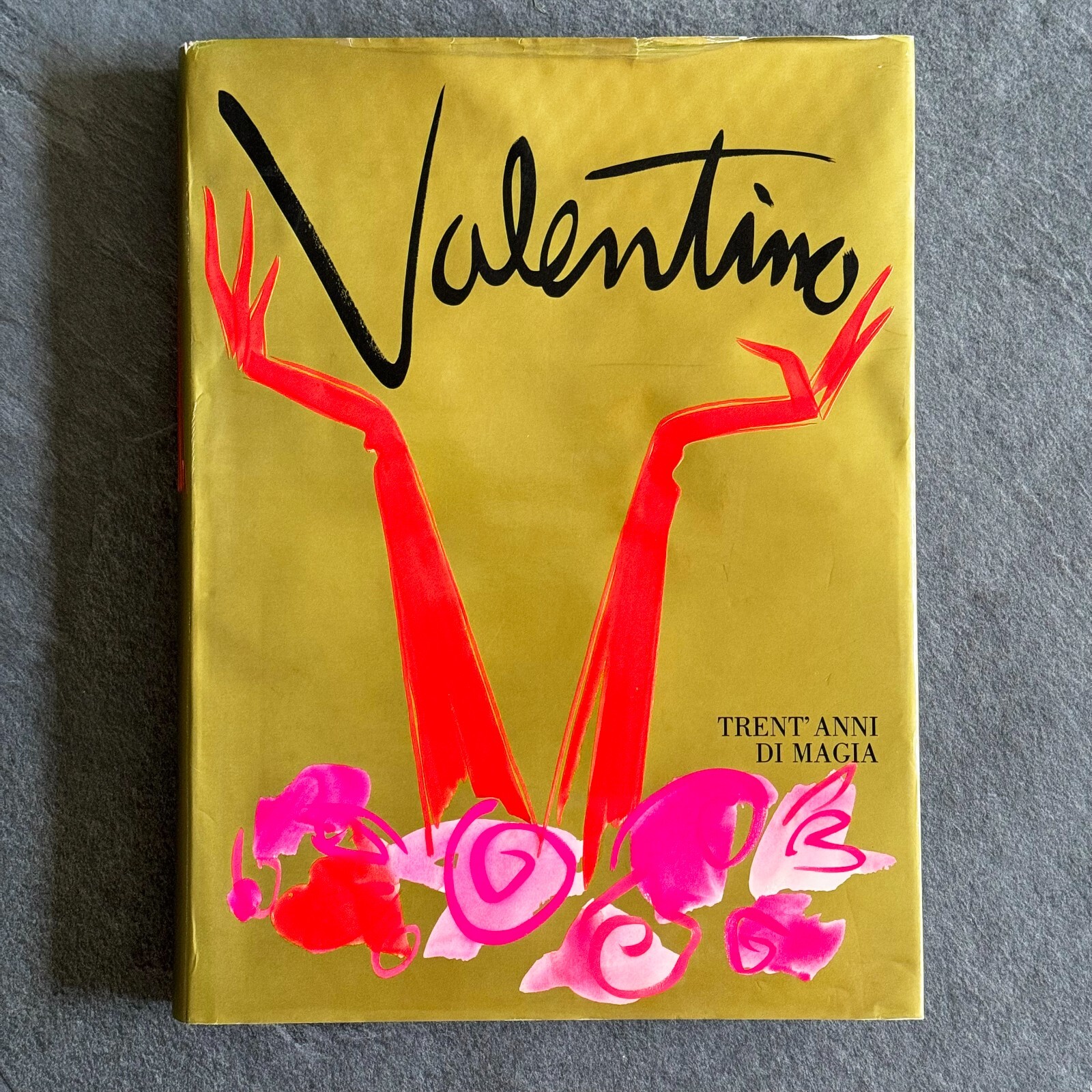 アート・デザイン・音楽 Valentino TRENT' ANNI DI MAGIA アート・デザイン・音楽 Valentino TRENT' ANNI DI MAGIA