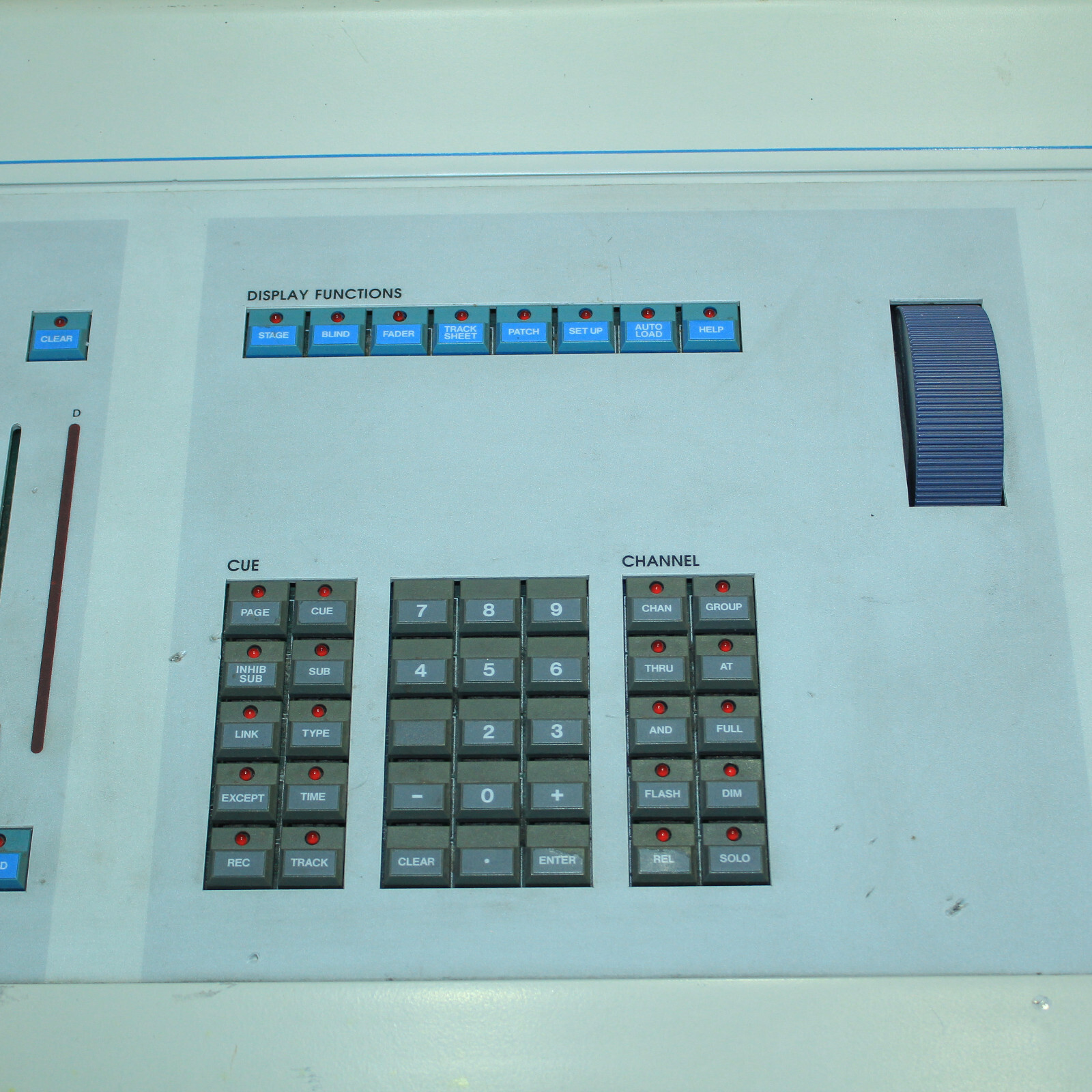 GORGEOUS ETC IMPRESSION Lighting Console Theater Controls Light Board with Keys