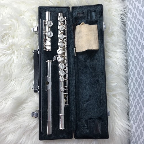 Yamaha 221 Student Flute