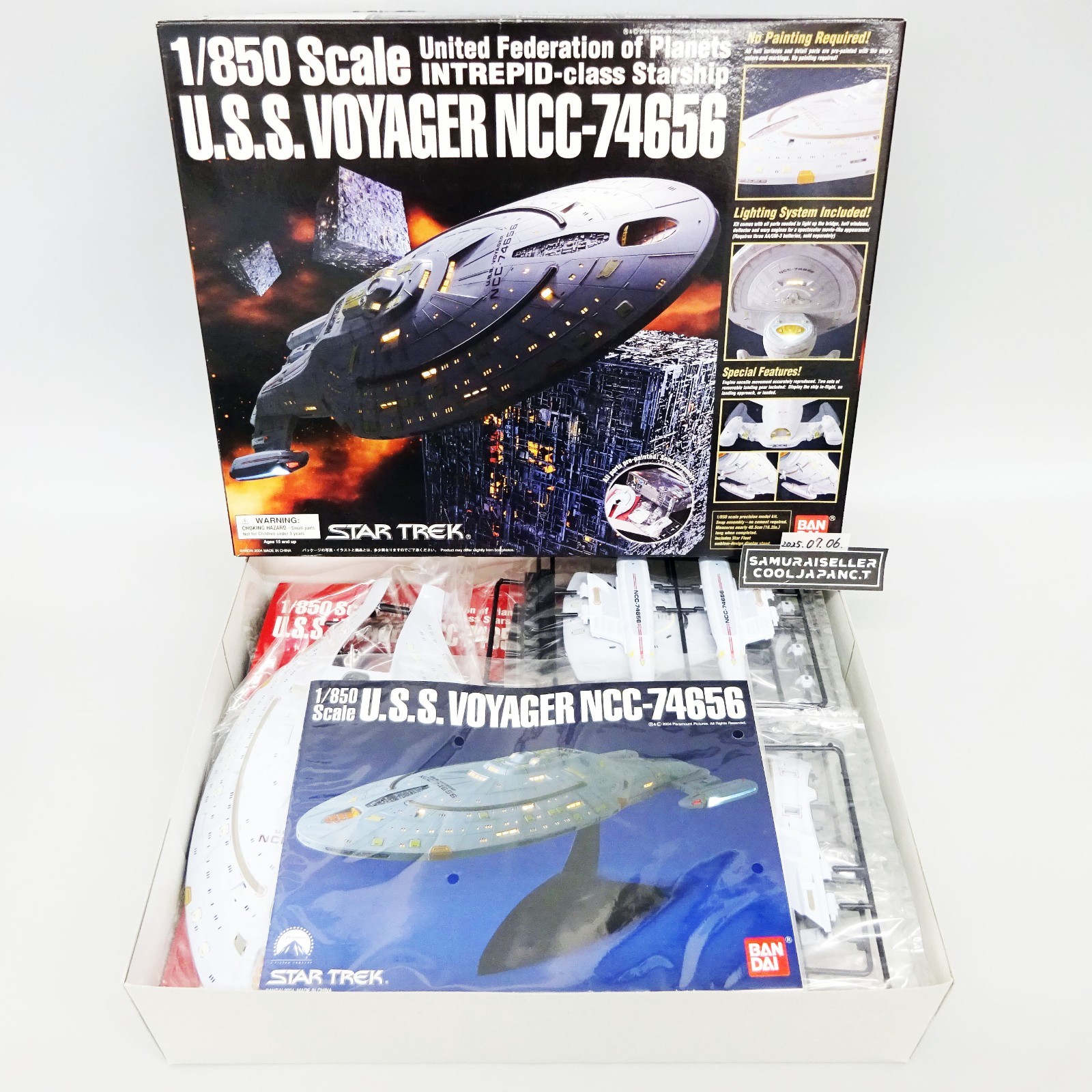 Star Trek NCC-74656 U.S.S. VOYAGER 1/850 Scale Model kit