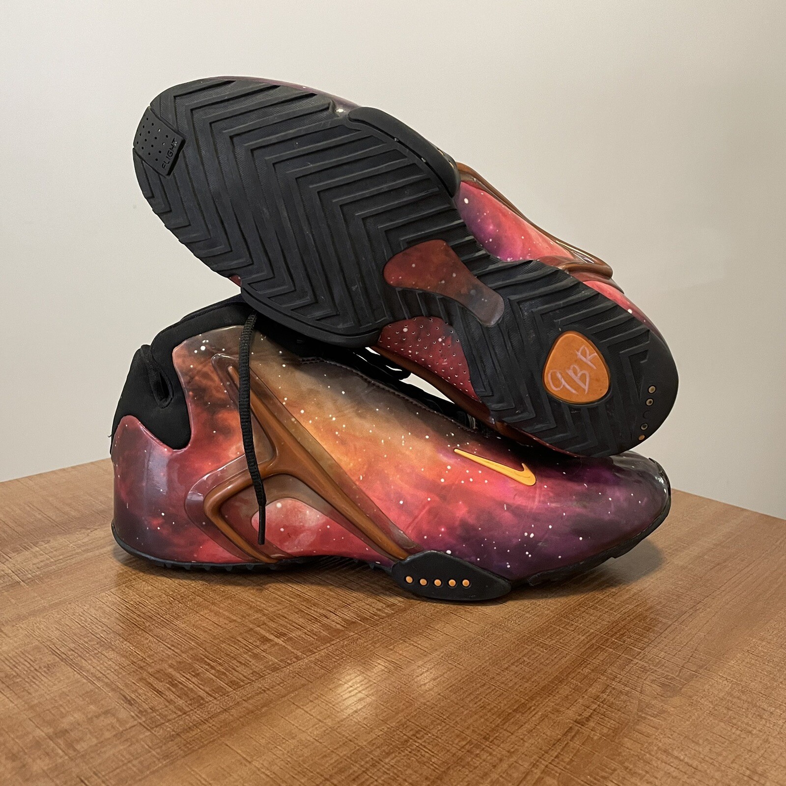 nike zoom hyperflight galaxy