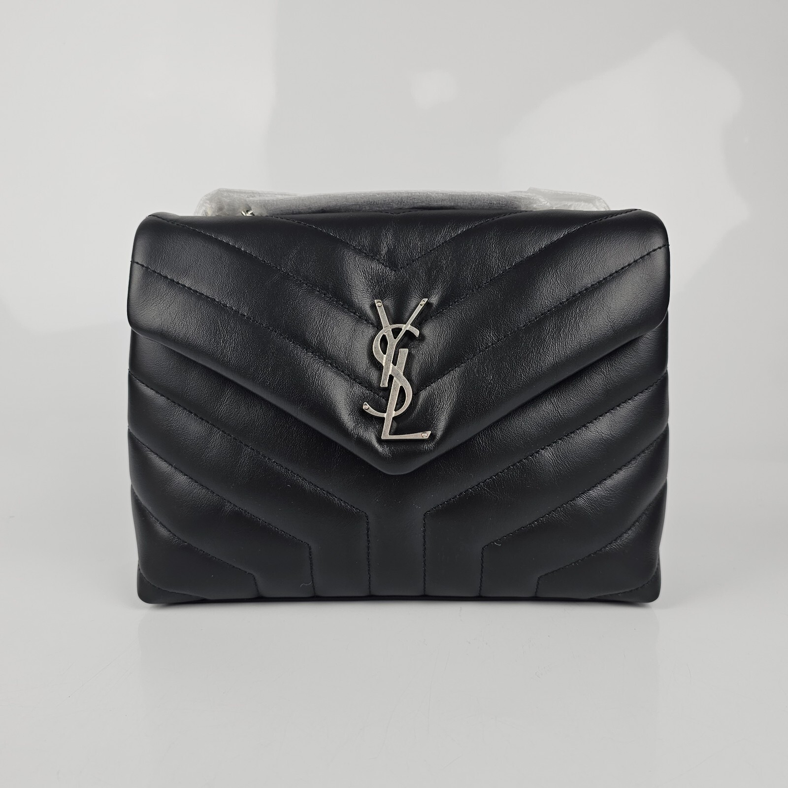 ショルダーバッグ・ポシェット SAINT LAURENT BLACK LEATHER SMALL LOULOU SHOULDER BAG SAINT LAURENT Loulou small quilted leather shoulder bag