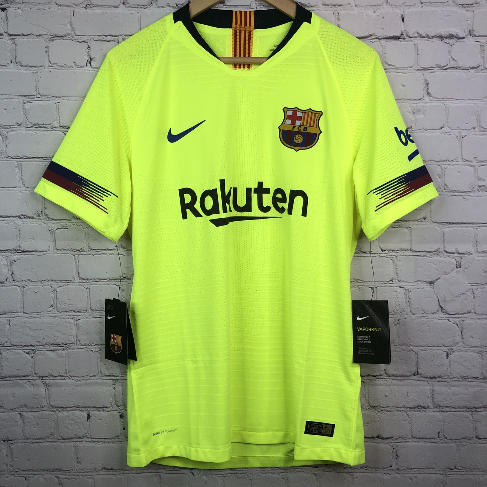 barcelona volt jersey