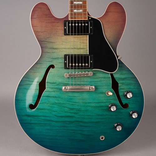 ギター Gibson ES-335 Figured Blueberry Burst Gibson ES-335 Figured Limited-Edition Semi-Hollow Electric