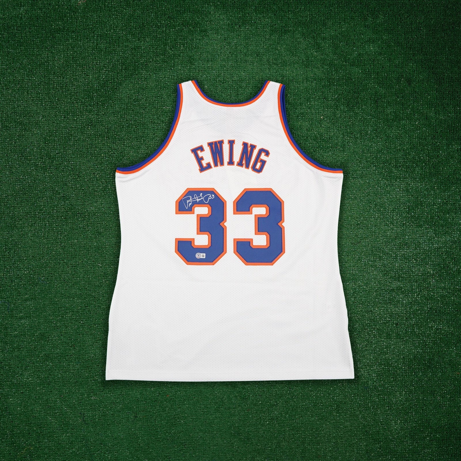 その他 st Patrick Ewing signed 1996-97 New York Knicks Authentic White