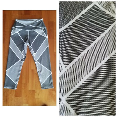 New EVOLUTION AND CREATION B&W Print High Waist Capri Yoga Pants Women's L Large