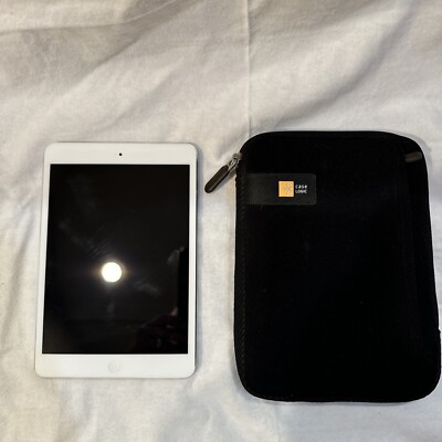 Apple  iPad  mini A1432 1st Gen White/Gray 16 gb Clean Minimal Scratches