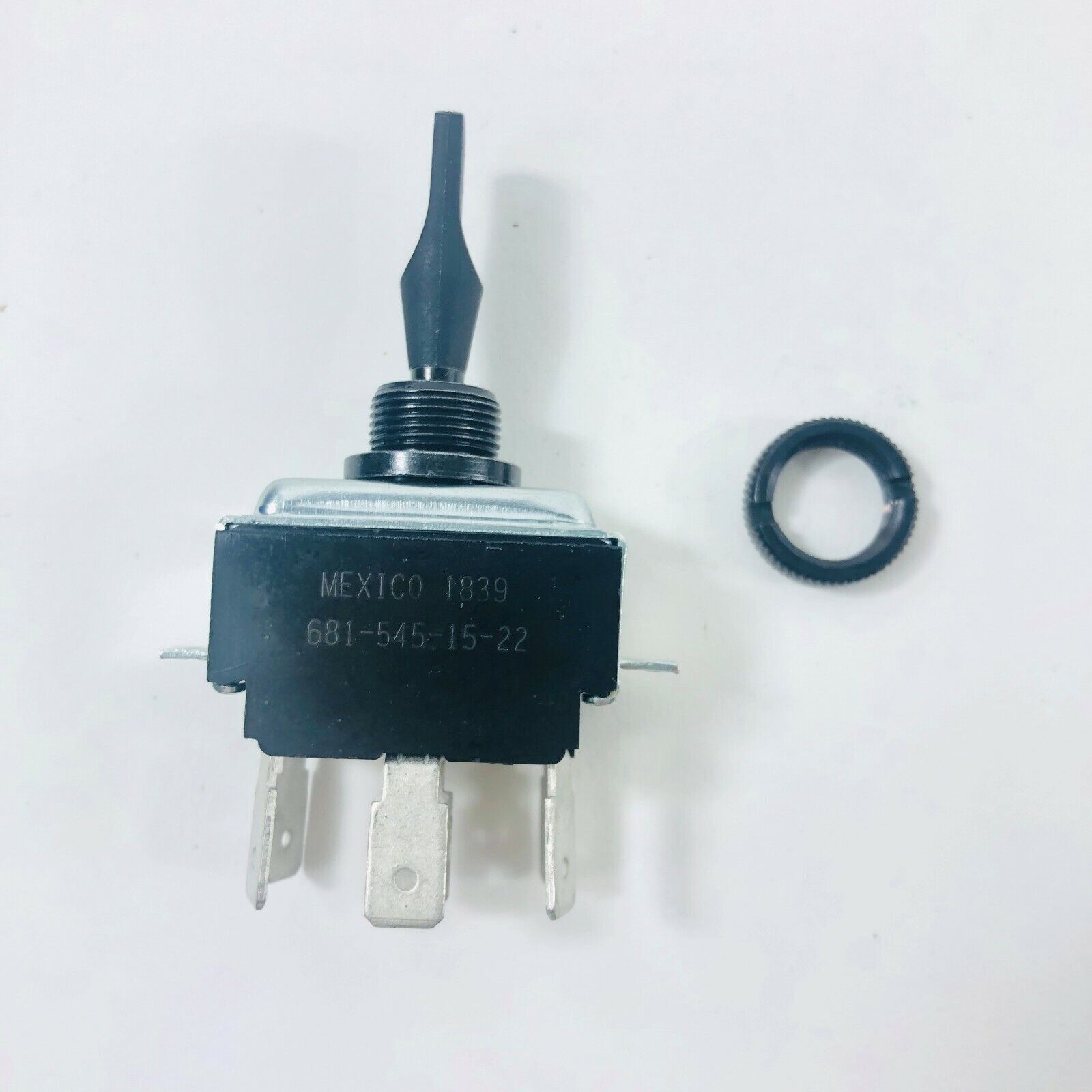 CTH/8956K913 TOGGLE SWITCH OEM, 6 TERMINALS,3 MOMENTARY CTH/8956K913 TOGGLE SWITCH OEM, 6 TERMINALS,3 MOMENTARY