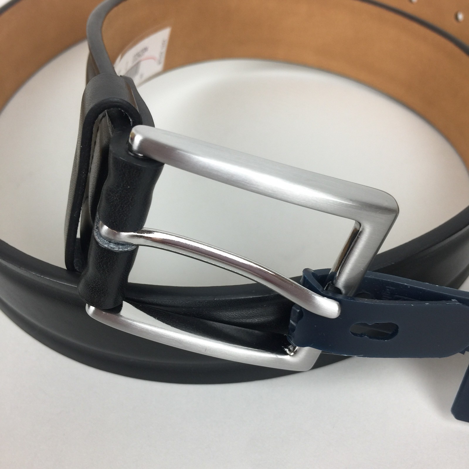 Brooks Brothers Mens Leather Belt size 34 Black Silver Buckle New