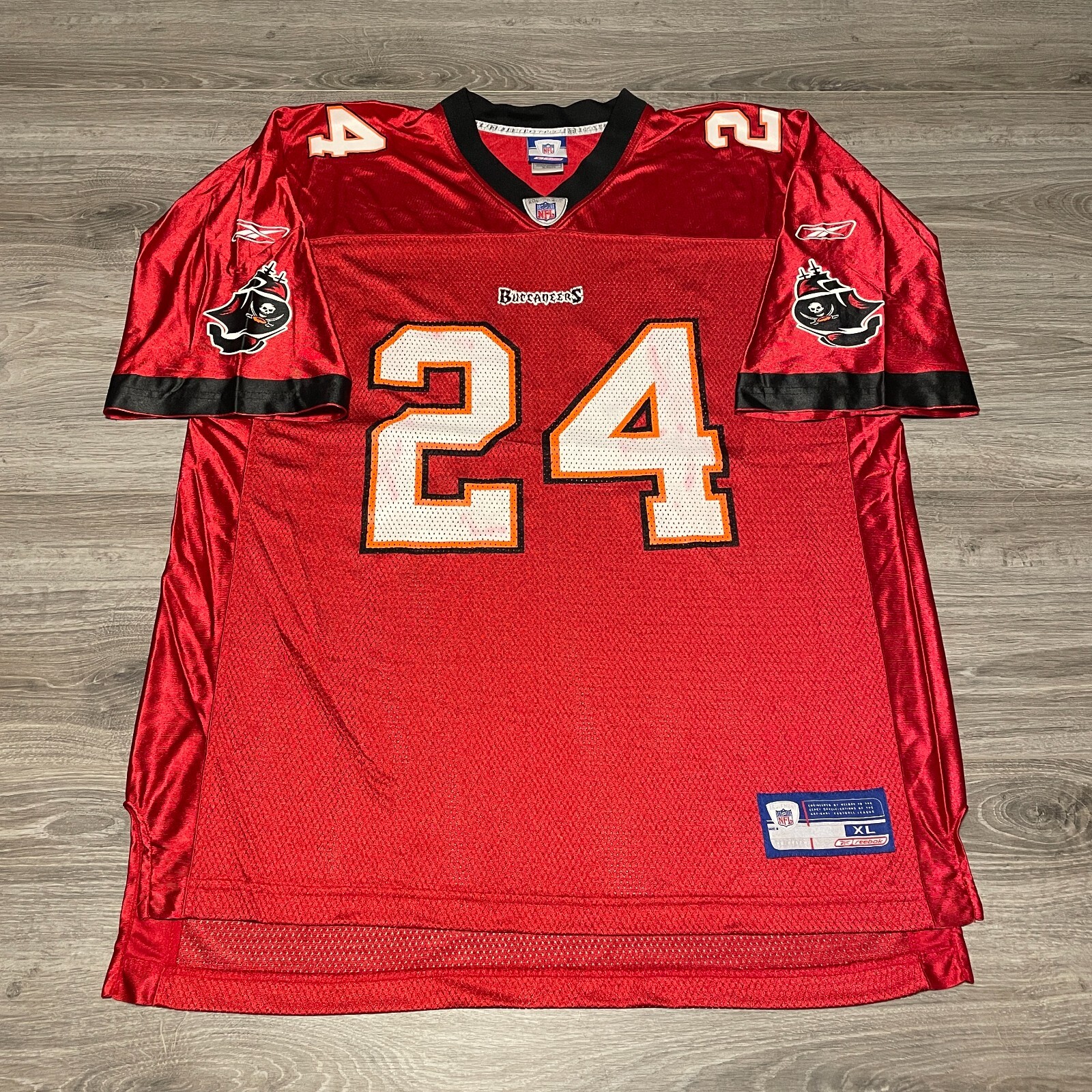 Cadillac Williams #24 Tampa Bay Buccaneers NFL VTG Reebok