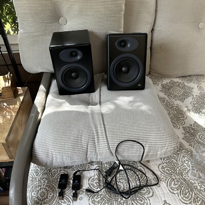 2 Audioengine 5 Powered Bookshelf Speakers A5 plays great Video Demo BT adapters