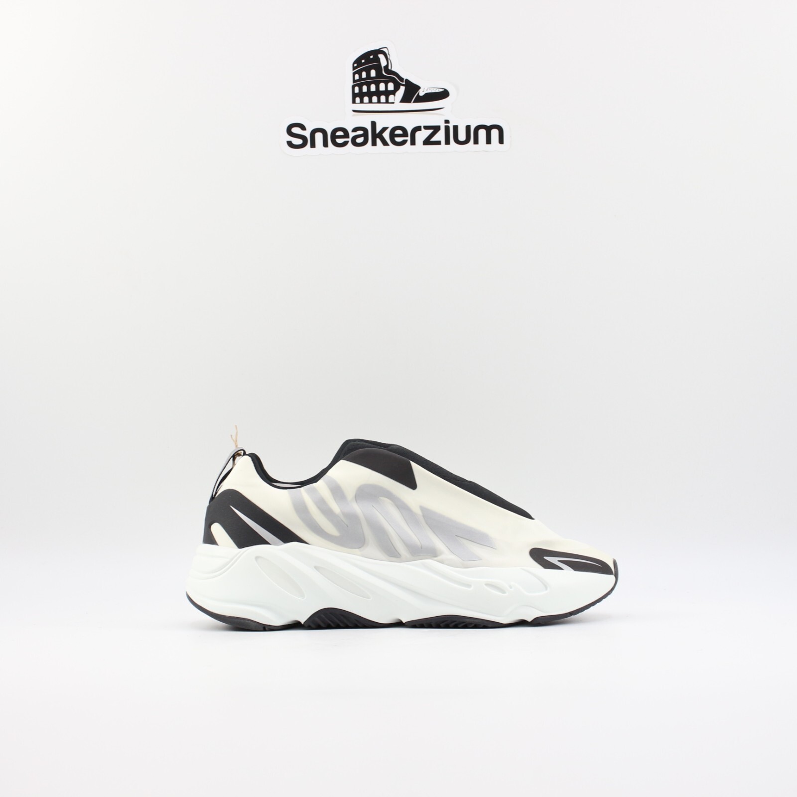 

Adidas Yeezy 700 MNVN Laceless Analog IG4798 Мужские новые, Серебряный, adidas Yeezy 500