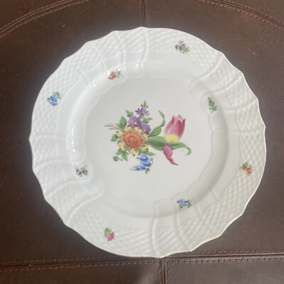 *Mint* Herend Printemps Dinner Plate- 24k Gold Accents- Motif 3 (Retail $190)