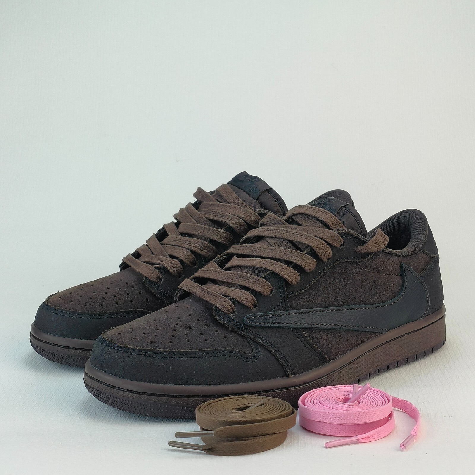 Men's Travis Scott x Air Jordan 1 Low OG SP 'Velvet Brown Men's Travis Scott x Air Jordan 1 Low OG SP 'Velvet Brown