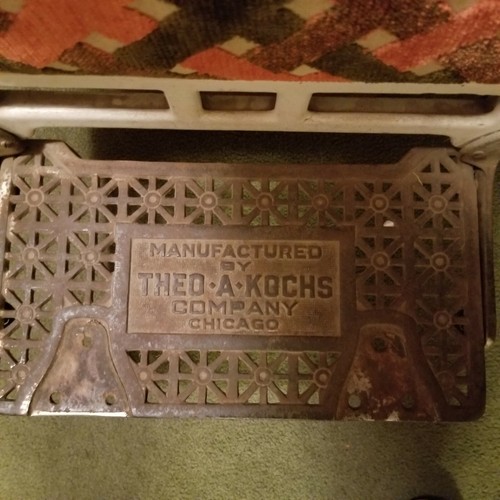 Theo a kochs barber chair