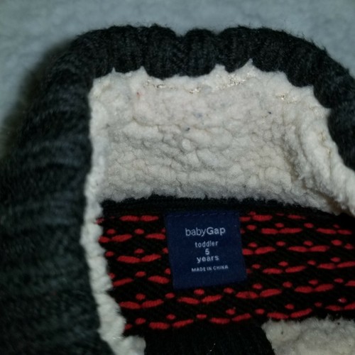 Baby GAP Toddler Boys Size 5 Black & Red Snow Day Sweater