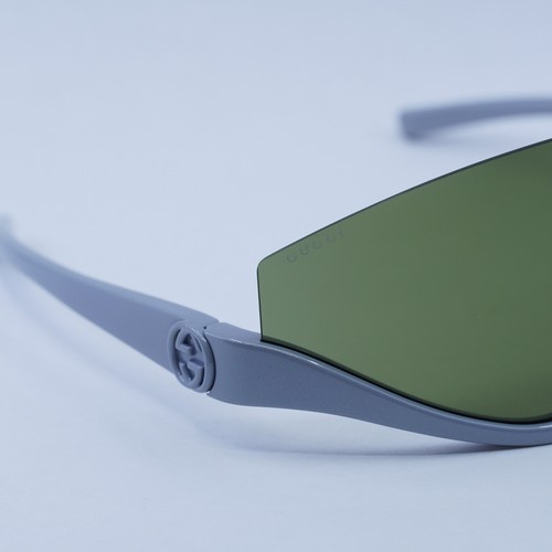 Pre-owned Gucci Gg1650s 011 Grey Silver/green Mirror 99-1-110 Sunglasses Authentic