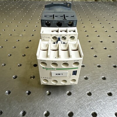 Schneider Contactor LC1D18T7 W/ LADC22