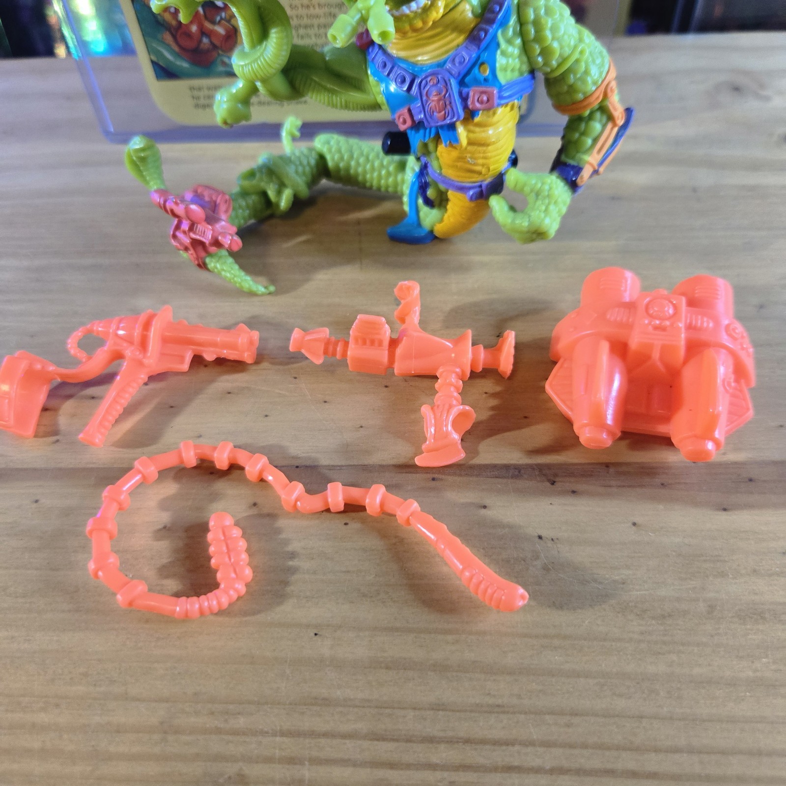 Vintage 1992 TMNT Scale Tail Action Figure Complete with File Card