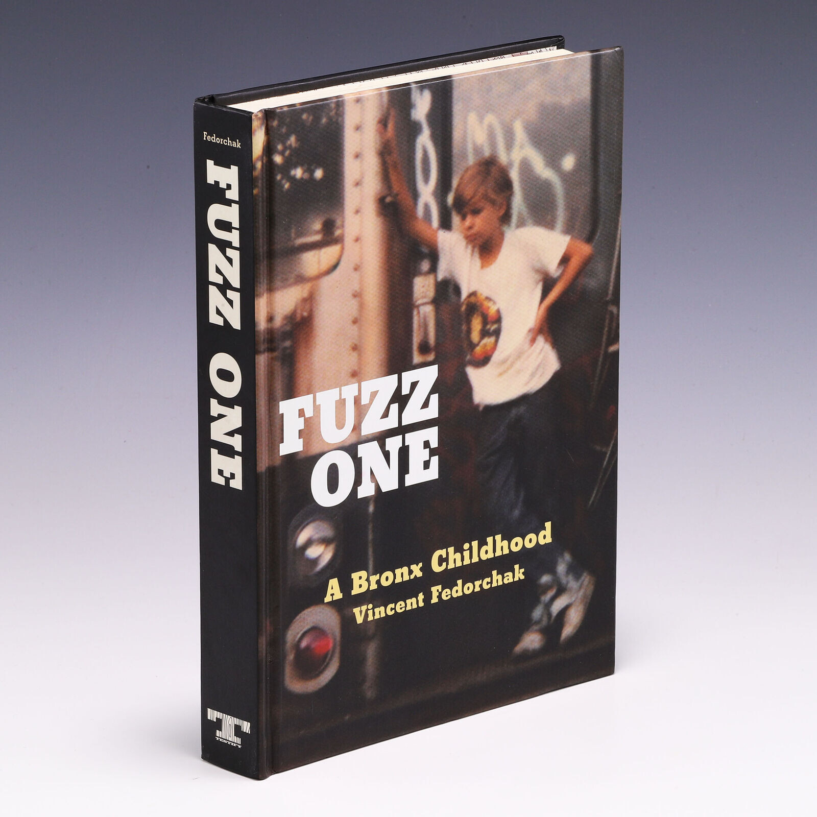 アート・デザイン・音楽 FUZZ ONE  a bronx  childhood アート・デザイン・音楽 FUZZ ONE a bronx childhood Fuzz One