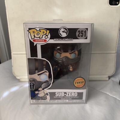 Funko Pop! Vinyl: Mortal Kombat - Sub-Zero (Chase) #251