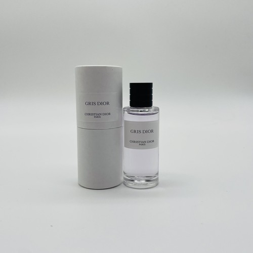 CHRISTIAN DIOR GRIS DIOR オードゥパルファン 100mL Gris Dior: Unisex Eau de Parfum with chypre and citrus notes