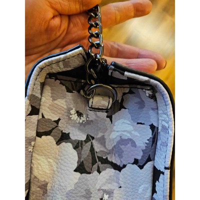 Steve Madden NWT gray black floral crossbody bag. Medium