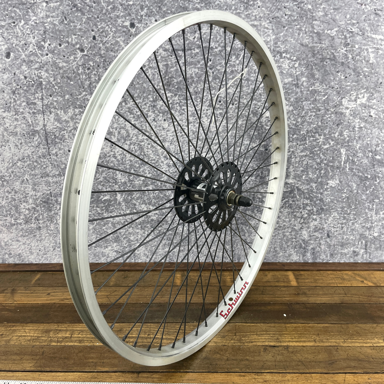Schwinn Stingray OCC Chopper Front Wheel 24 in 24 x 2.10