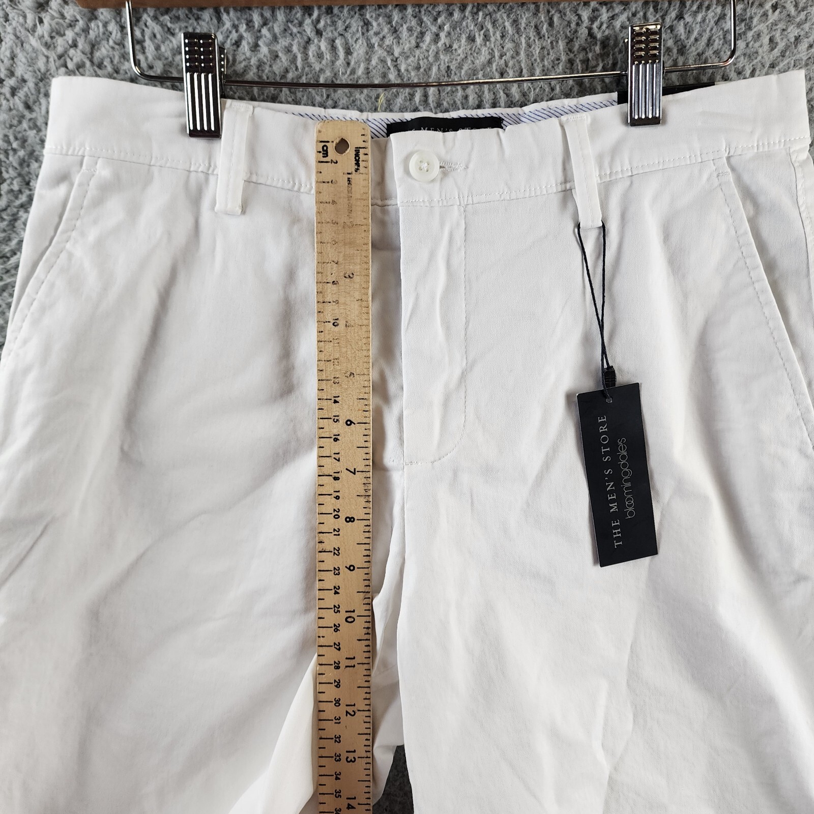The Men's Store at Bloomingdale's Twill Regular Fit Shorts Men's 30 White Pocket - Picture 7 of 13