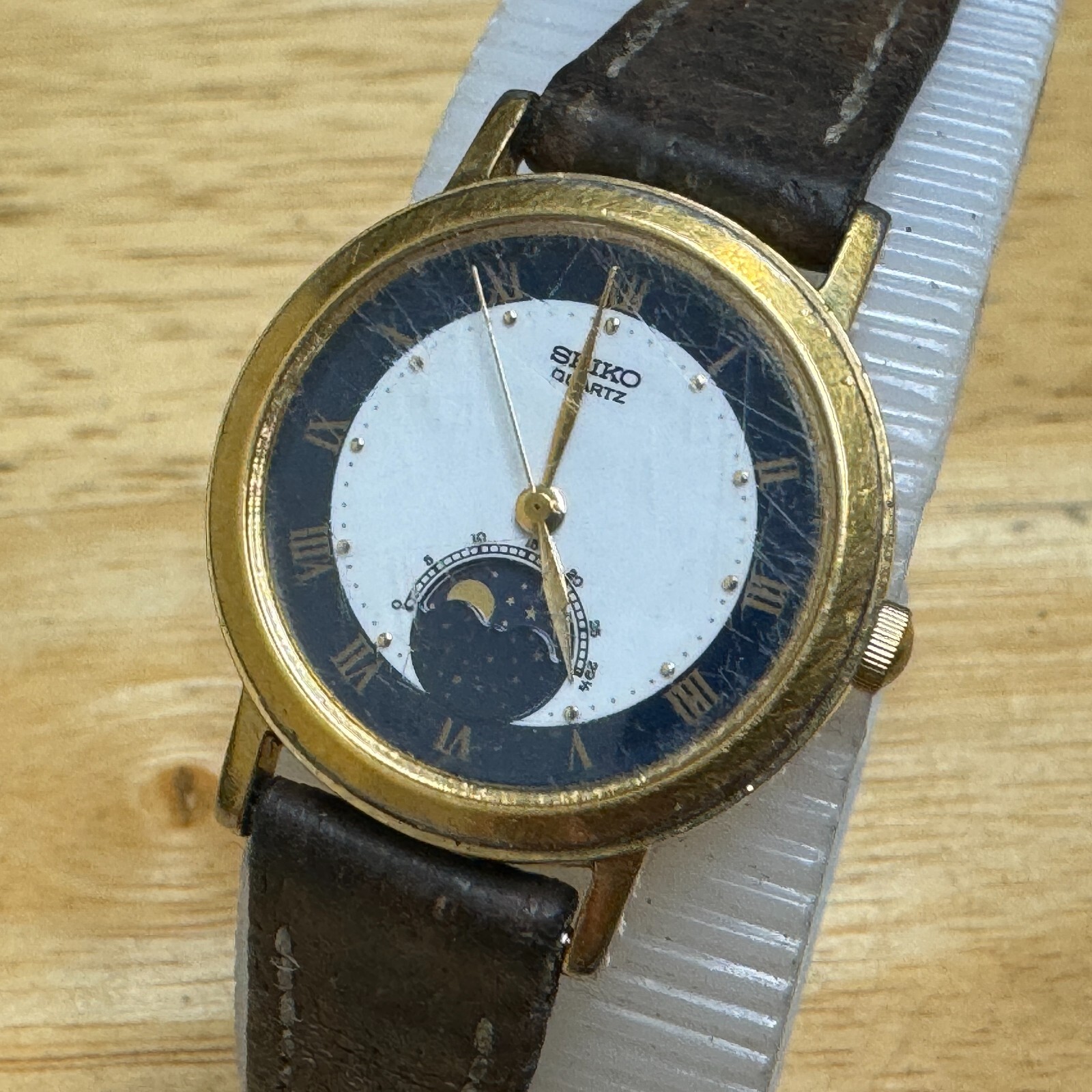 時計 kochang22 VTG Seiko Quartz Watch 4K22-0089 Women Moon Phase Gold Tone
