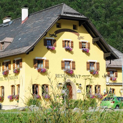 Familienurlaub in den Berchtesgadener Alpen im 3* Hotel & Restaurant Alpenglück