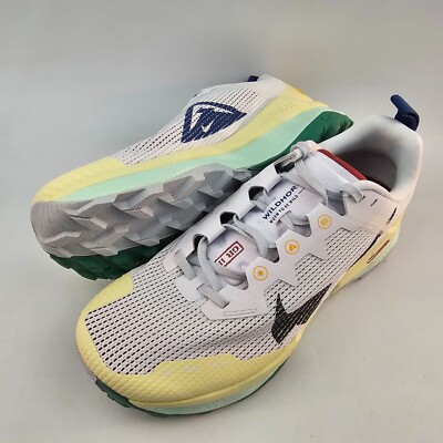 Nike Wildhorse 8 Trail Running Shoes Womens Sz 9 White Alabaster University Gold