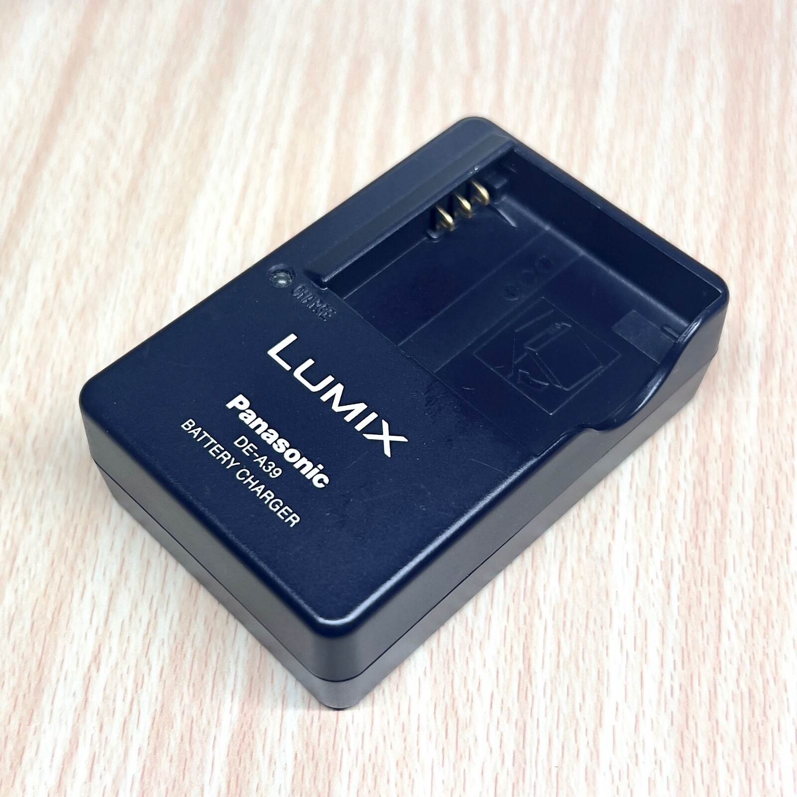 DE-A39 DE-A39A DE-A40 DE-A40A DE-A40B Charger for Panasonic DMW-BCE10PP Battery