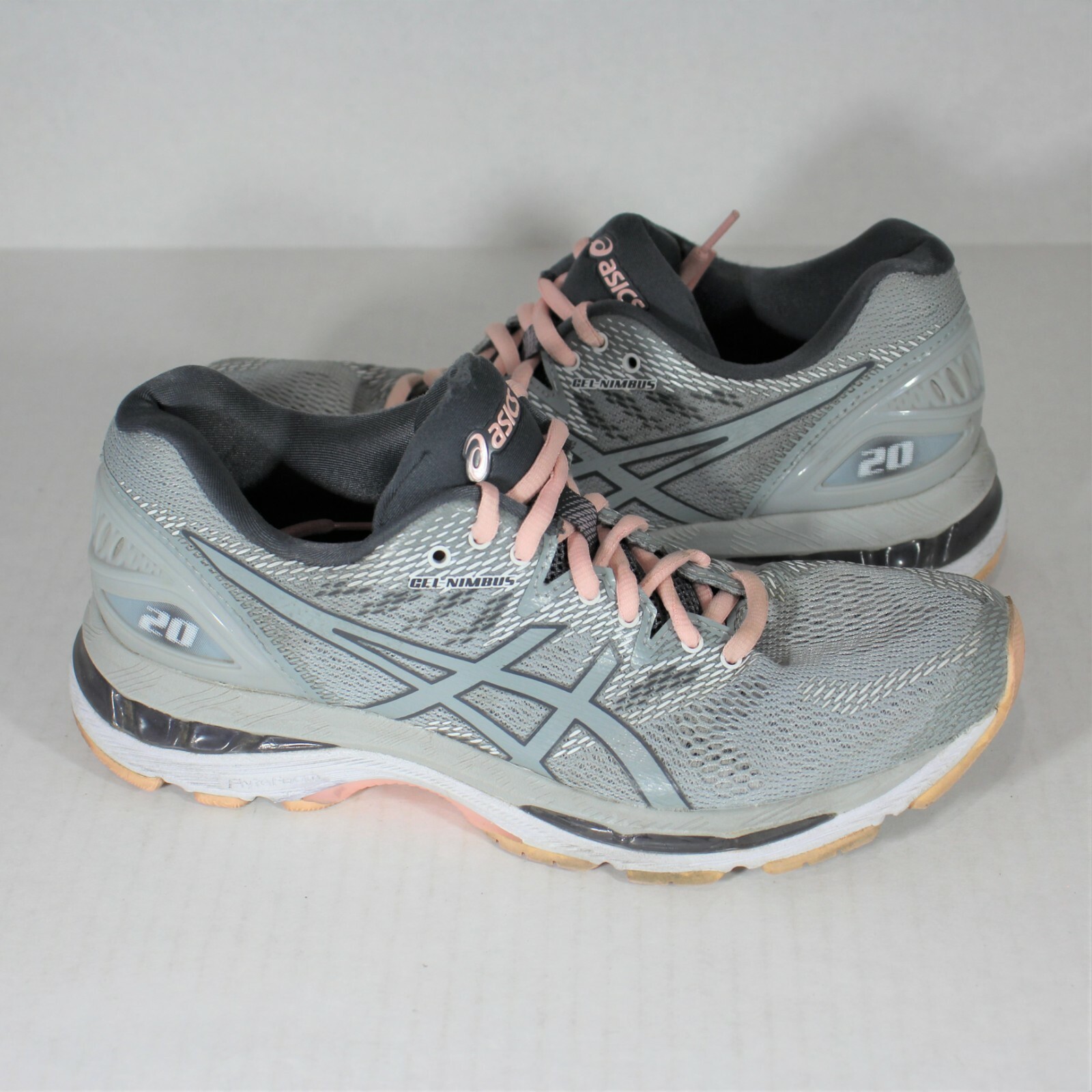 asics dynaflyte size 8