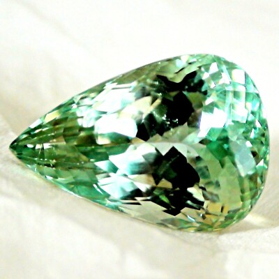 23.65 ct RARE! NATURAL TOP LUSTER UNHEATED GREEN HIDDENITE KUNZITE.