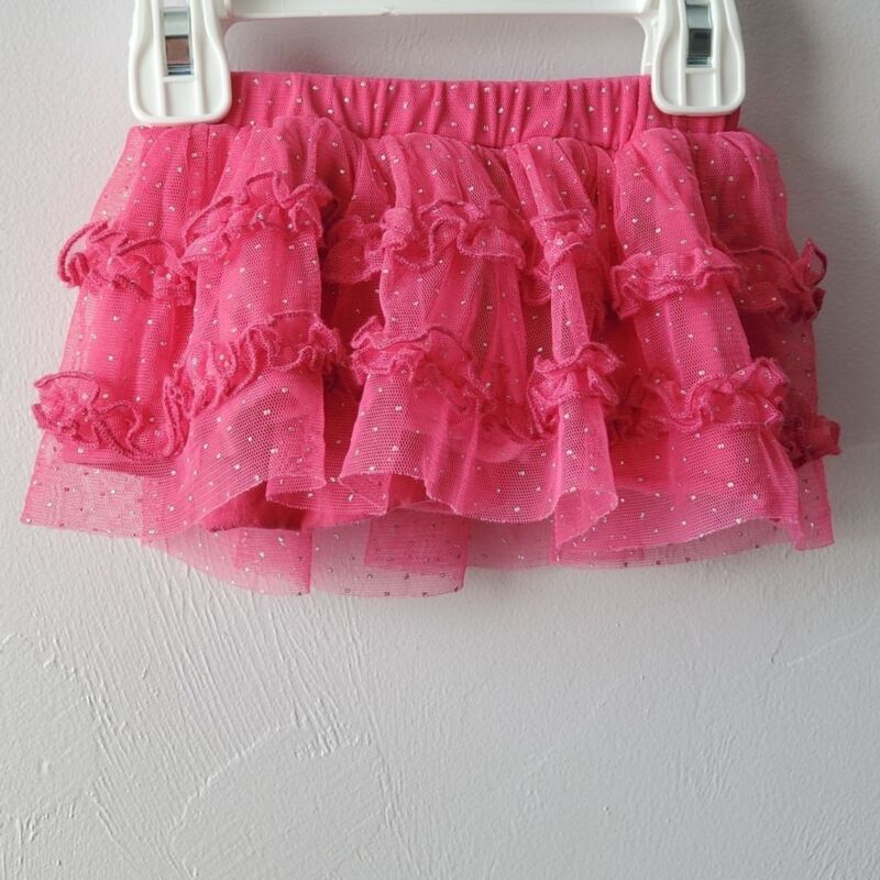 Small Wonders Baby Girls size 0-3 Months Pink Tutu Ruffle Skirt