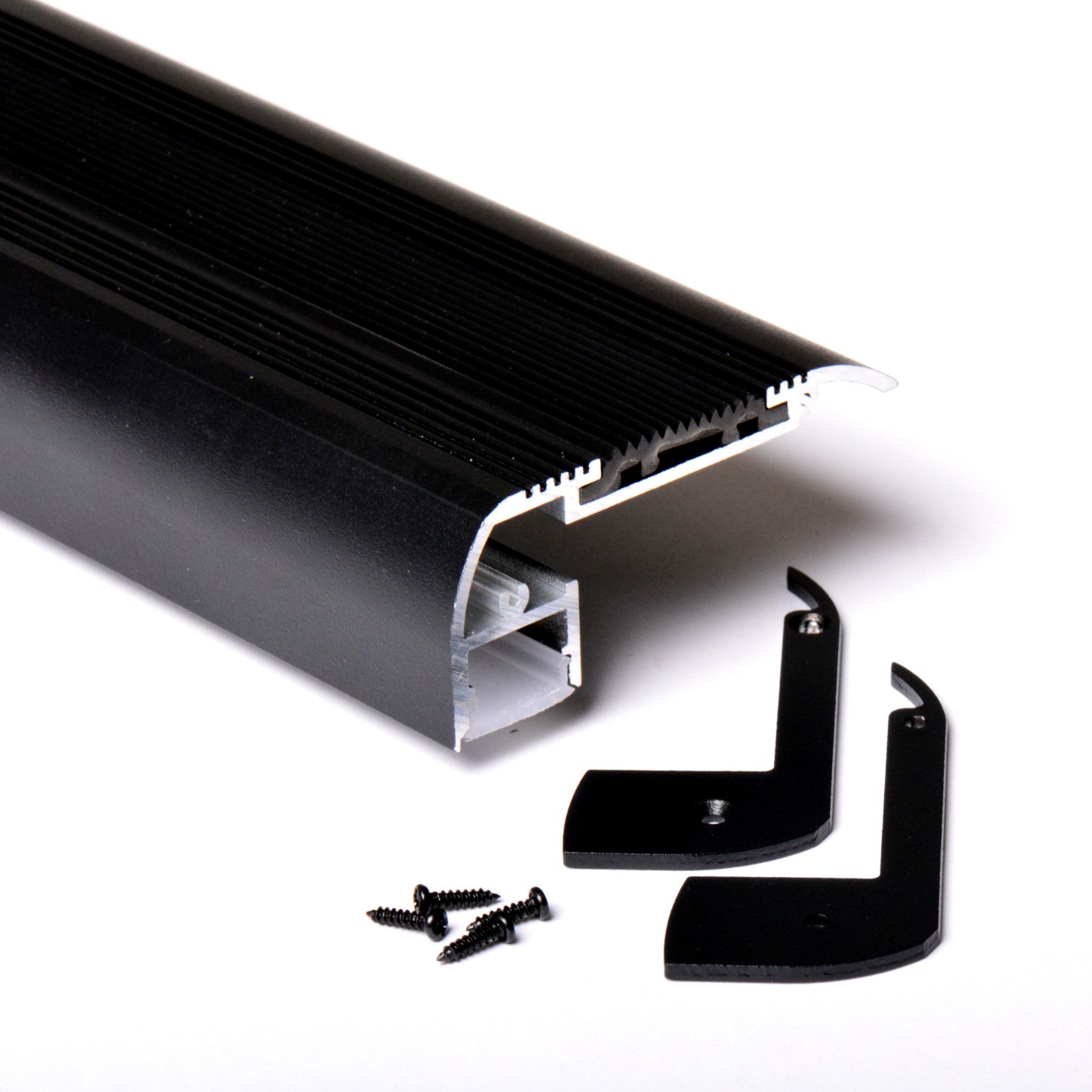 2m 6528N 65x28mm PROFILO ALLUMINIO NERO PER GRADINI E SCALE STRISCE LED ANTISCIV
