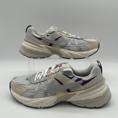 Nike Women's Size 8.5 V2k Run PRM (HF4305 072) Running Sneaker Trainer Sports
