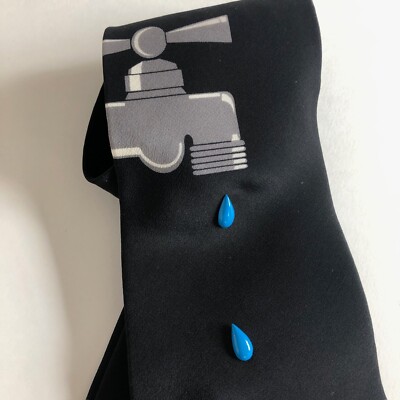 Vintage Vicky Davis ''The Drip'' 100% Silk Mens Necktie Black Made In USA Handmade