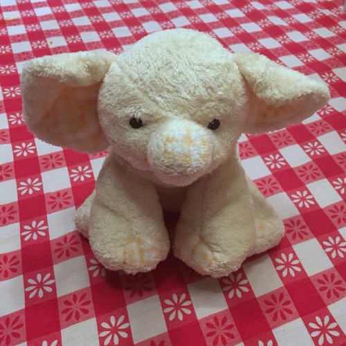 TY PLUFFIES Plush Pale Pastel Yellow White ELEPHANT Beanie Baby Stuffed 2007