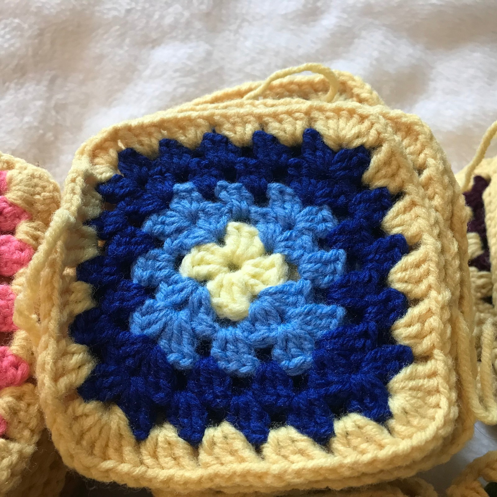 180 Crochet Granny Squares Loose Lot Yellow Multi Color for Afghan or Crafts